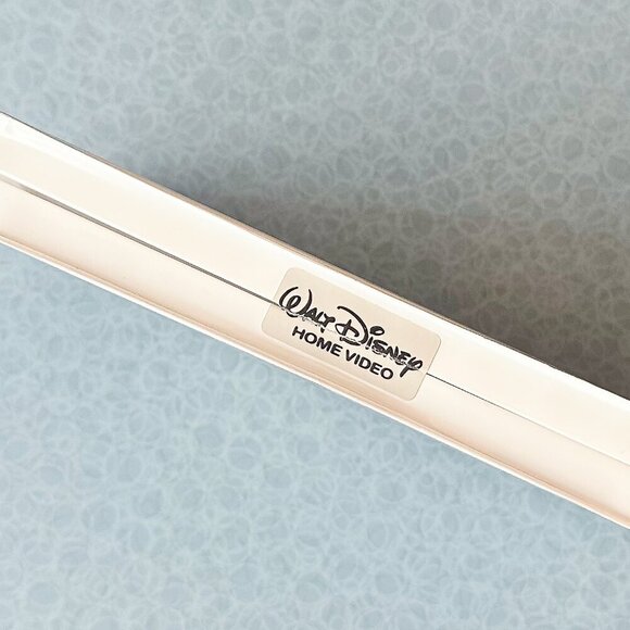 Mary Poppins VHS w/ Booklet & Inserts | Disney Masterpiece | 1990s - Picture 3 of 9